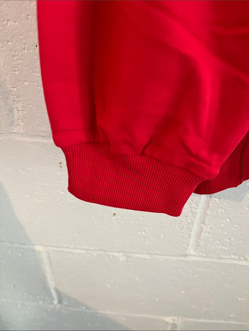 Swifties “Chiefs” Heart Graphic Sweatshirts- XL - Picture 3 of 4
